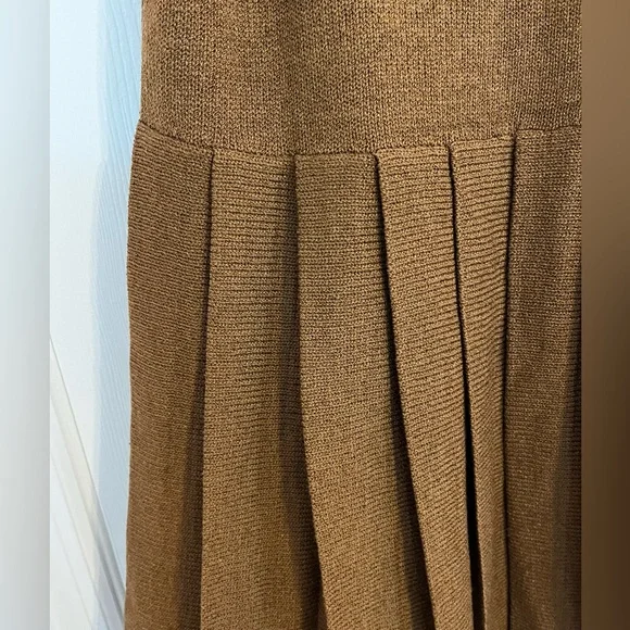 Toula sweater skirt with pleats size 10 - Picture 3 of 5